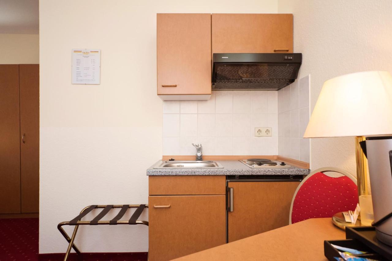 City-Hotel Am Wasserturm Halle ハレ エクステリア 写真