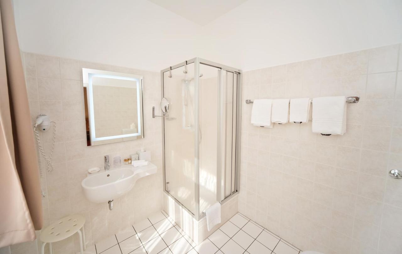 City-Hotel Am Wasserturm Halle ハレ エクステリア 写真