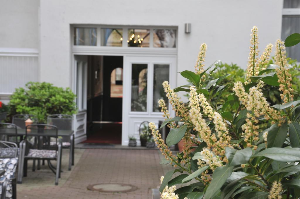 City-Hotel Am Wasserturm Halle ハレ エクステリア 写真
